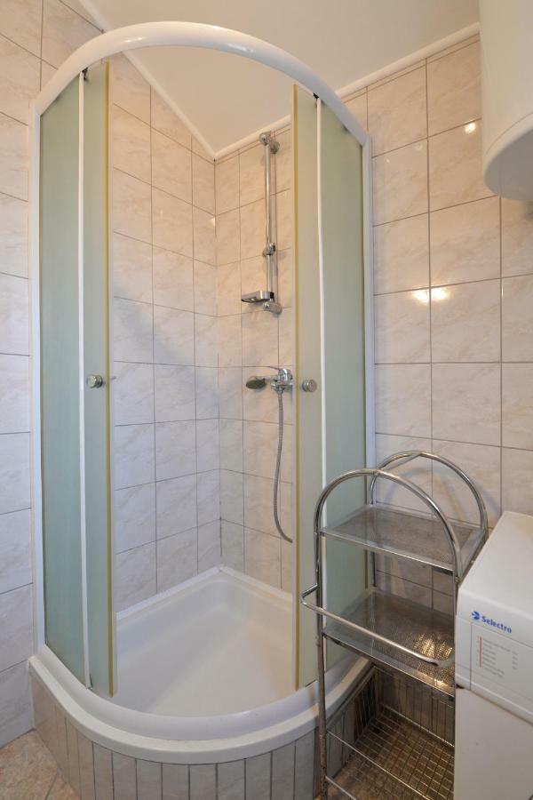 Apartmani Sime Betina  Exterior foto